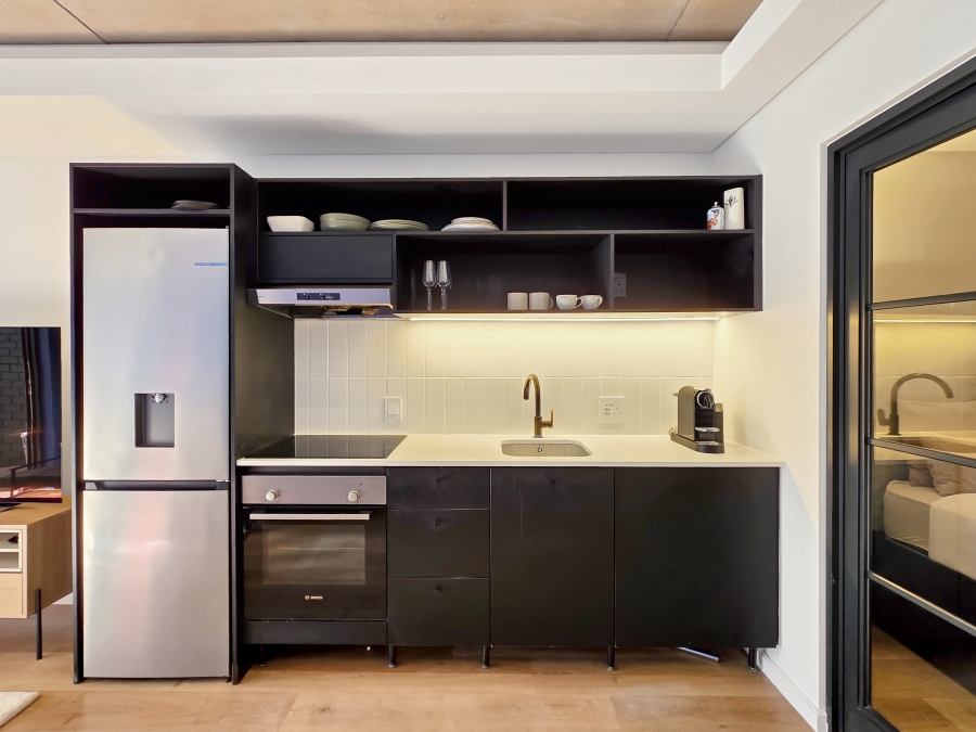 1 Bedroom Property for Sale in Sea Point Western Cape